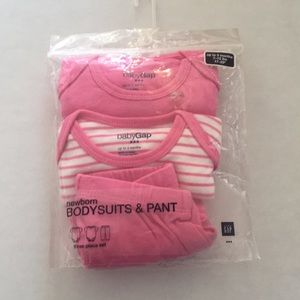 Baby Gap NEWBORN BODYSUITS & PANT